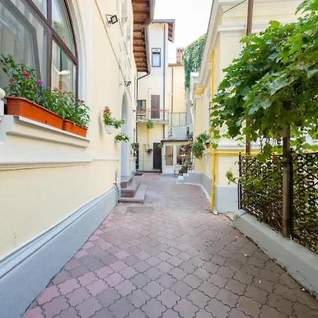 Contemporary In Appartement Bucarest